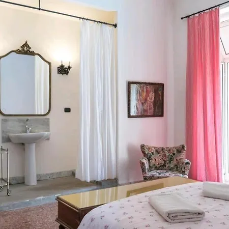Casa Costa Gissoni Homestay Catania